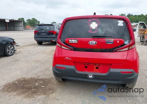 2021 Kia Soul Lx z USA, uszkodzony, nr VIN KNDJ23AU2M7777357